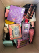 Makeup Mystery Box Pallets image 0