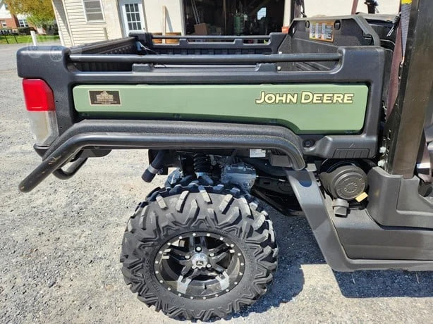 2018 John Deere Gator XUV 835M 4WD Utility Cart for Sale image 4