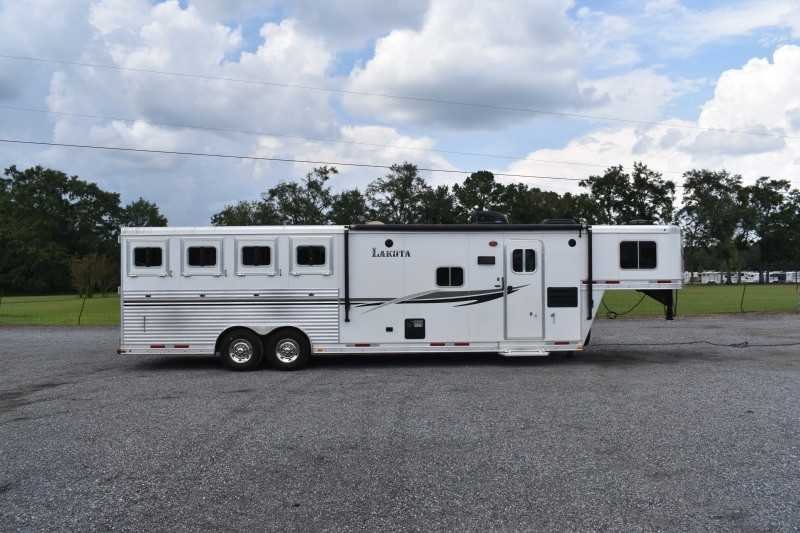 2013 Lakota Charger 8411LQ 4 Horse Trailer with 13′ Short Wall image 0