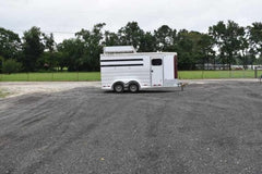 2012 CM 3HBP 3 Horse Trailer image 0