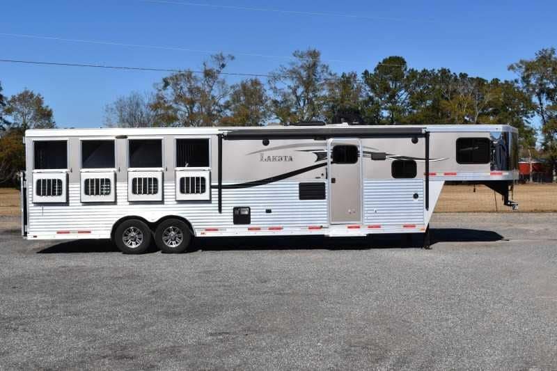 2015 Lakota 8411GLQ 4 Horse Trailer with 11′ Short Wall image 0