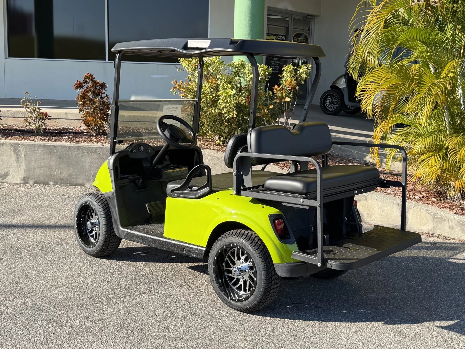 2020 E-Z-GO RXV Elite Lithium Golf Cart for Sale (Lime Green) image 1