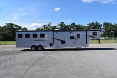 2022 Bison Desperado 8413BG 4 Horse Trailer with 13′ Short Wall image 0