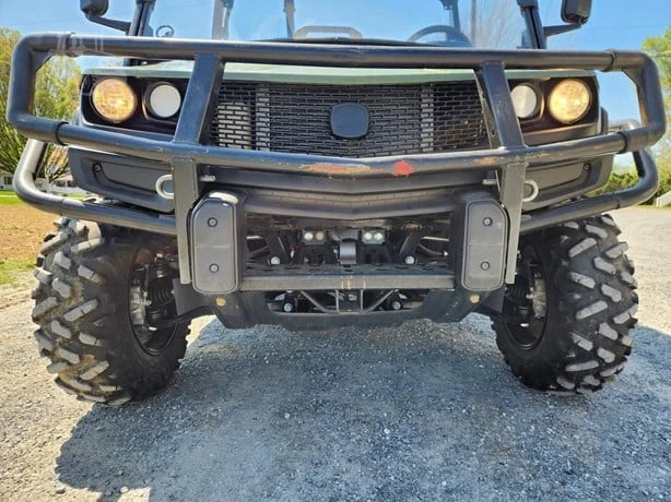 2018 John Deere Gator XUV 835M 4WD Utility Cart for Sale image 6