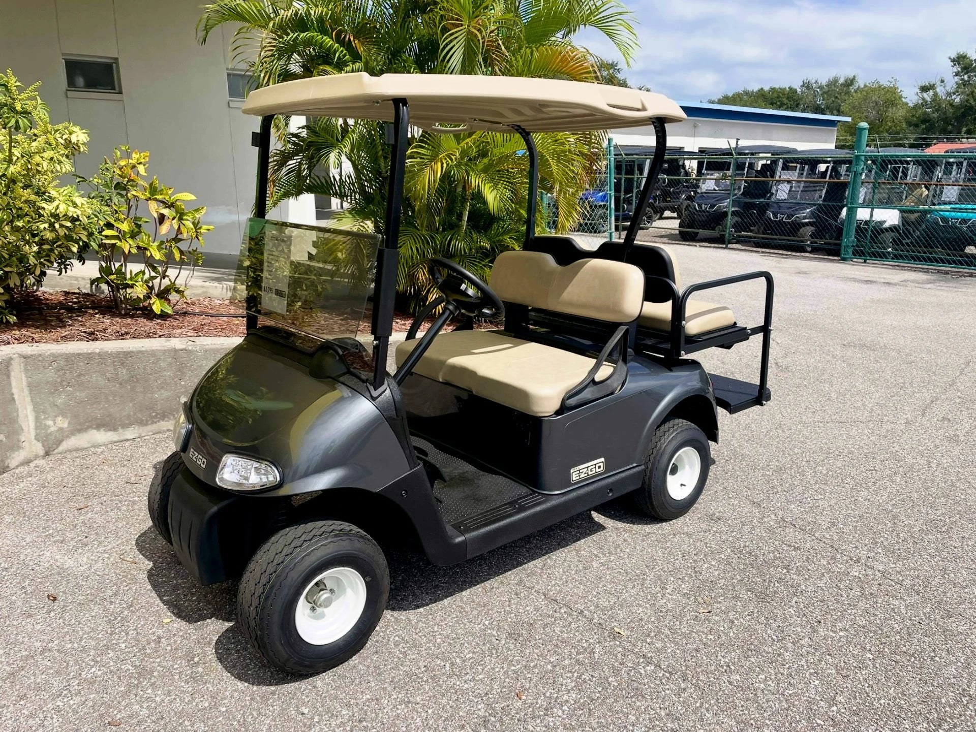 2018 E-Z-GO RXV Elite Lithium Golf Cart for Sale image 0