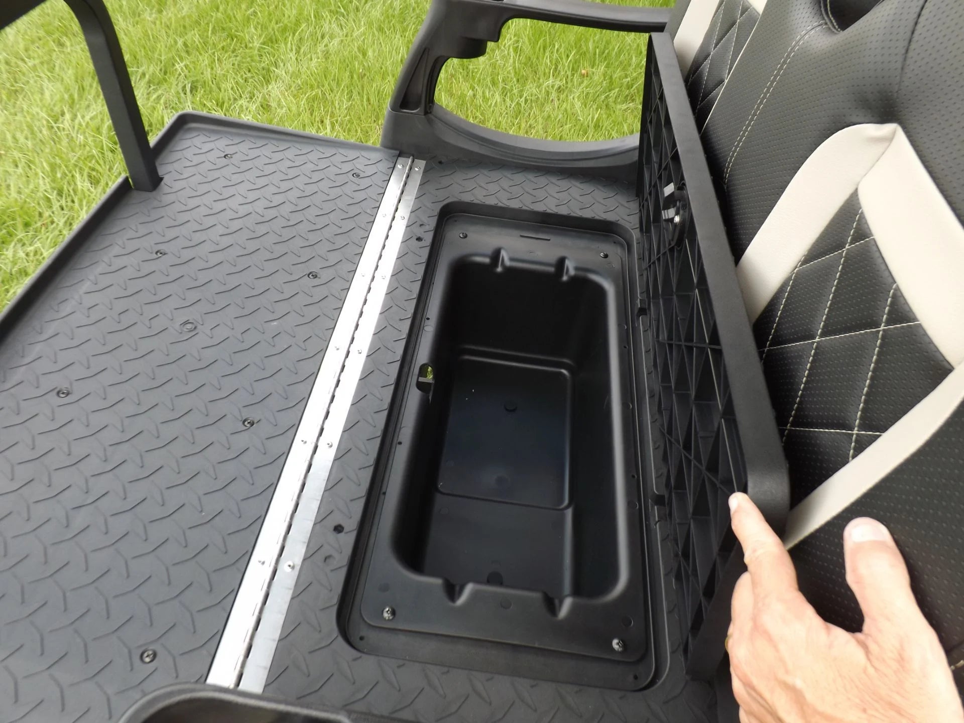 Light Metallic 2023 Star EV SIRIUS 2+2 Golf Cart for Sale image 15