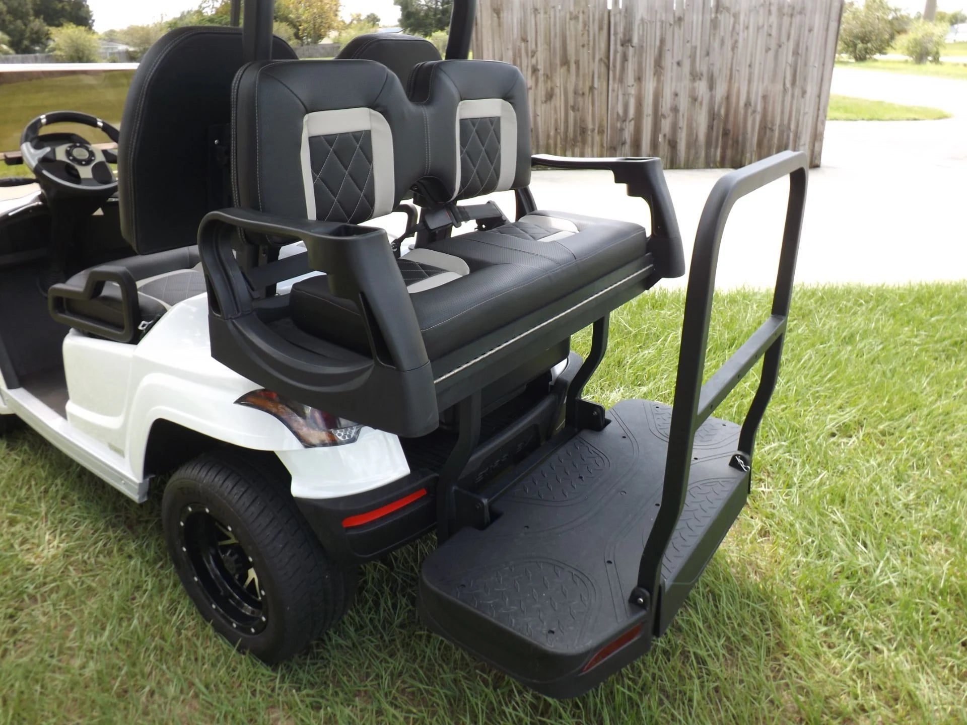 White 2023 Star EV SIRIUS 2+2 Golf Cart for Sale image 16