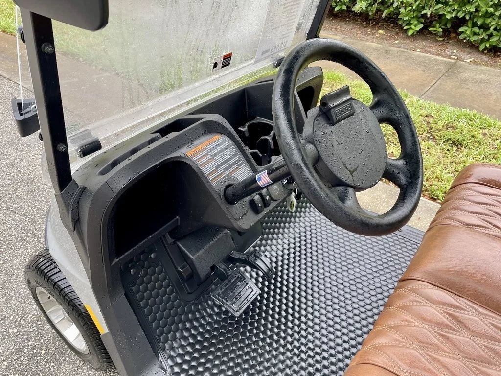 2026 E-Z-GO Freedom RXV ELiTE Lithium Platinum Golf Cart for Sale image 2