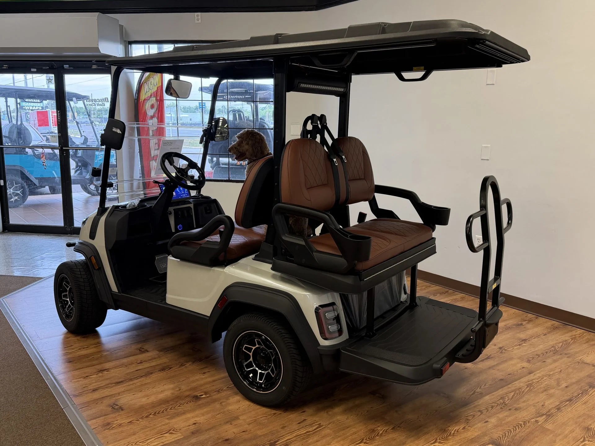 2026 i40X IOCN Golf Cart for Sale image 1
