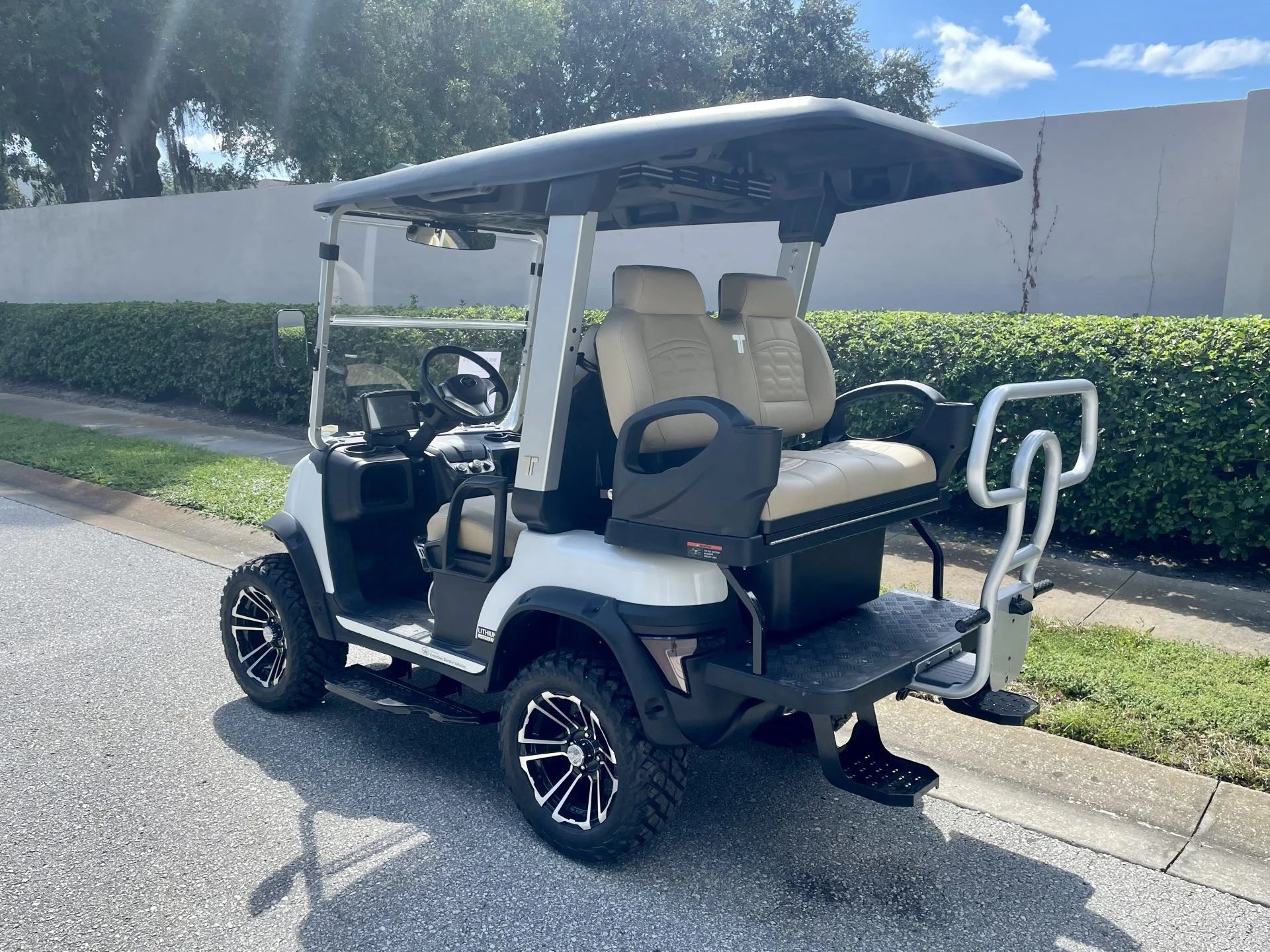 2026 Explorer 2+2 Tara Golf Cart for Sale image 1