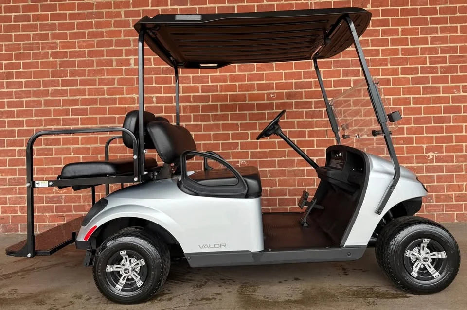 2022 E-Z-GO Valor 48V Golf Cart for Sale image 4
